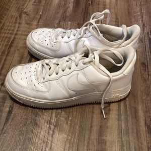 Nike women’s air forces